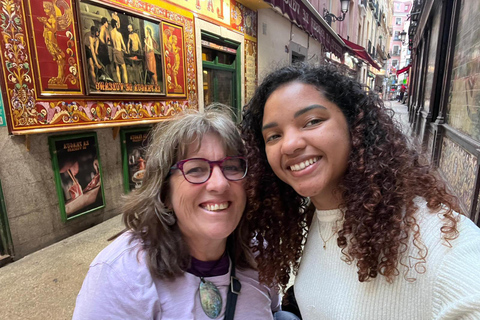 Madrid Magical: Best Hidden Gems and Views Small Group Tour Madrid Magic Tour in Spanish