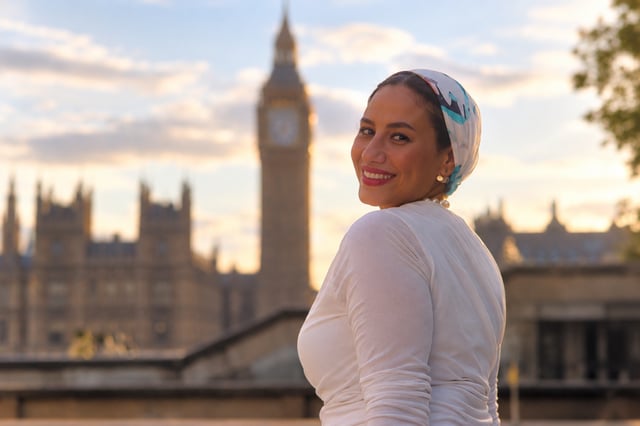 London: Private Landmark Tour with Professional Photographer