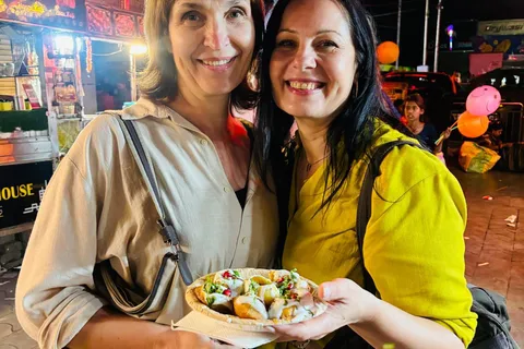 Old Delhi: Guided Street Food Tour w/ Private Transportation