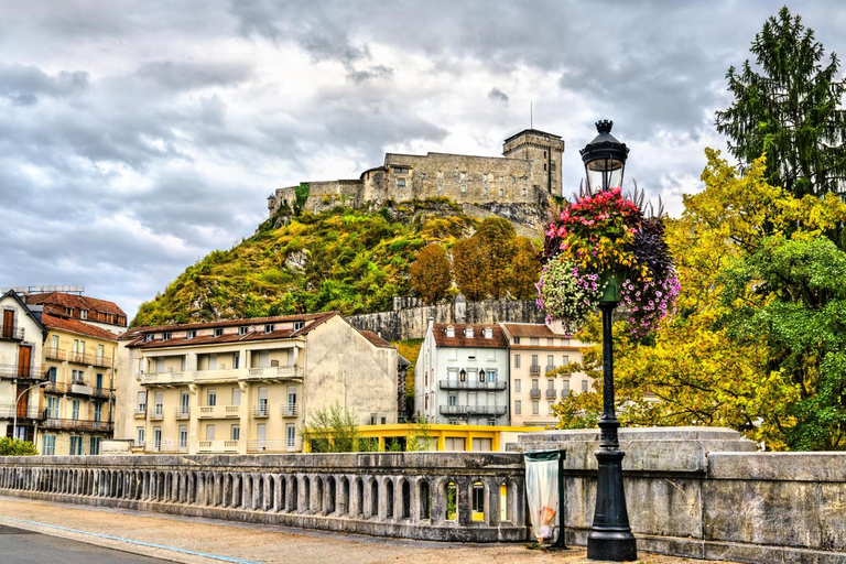 Lourdes : Capturez les endroits les plus photogéniques avec un local