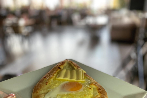 Batumi: Aula de culinária de Khachapuri com um mestre local