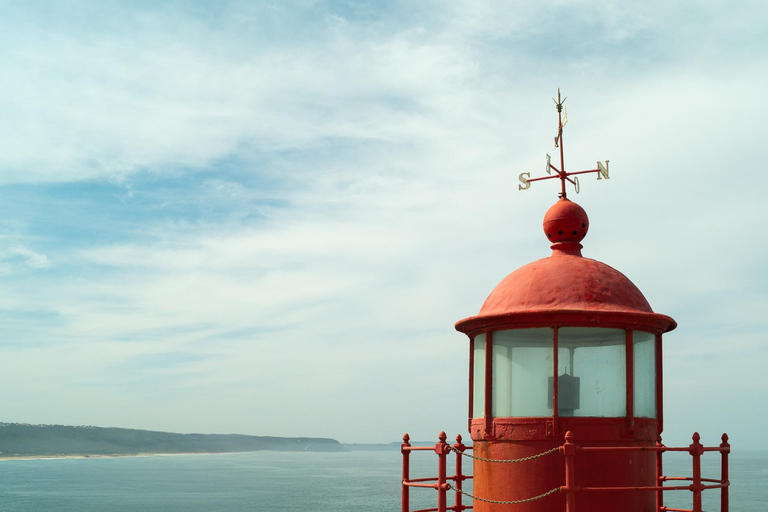 Nazaré: Walking Tour with Funicular & Local Guide