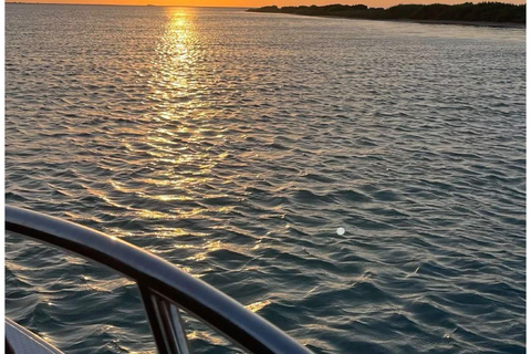 Muscat: Private Sunset Cruise with Refreshments