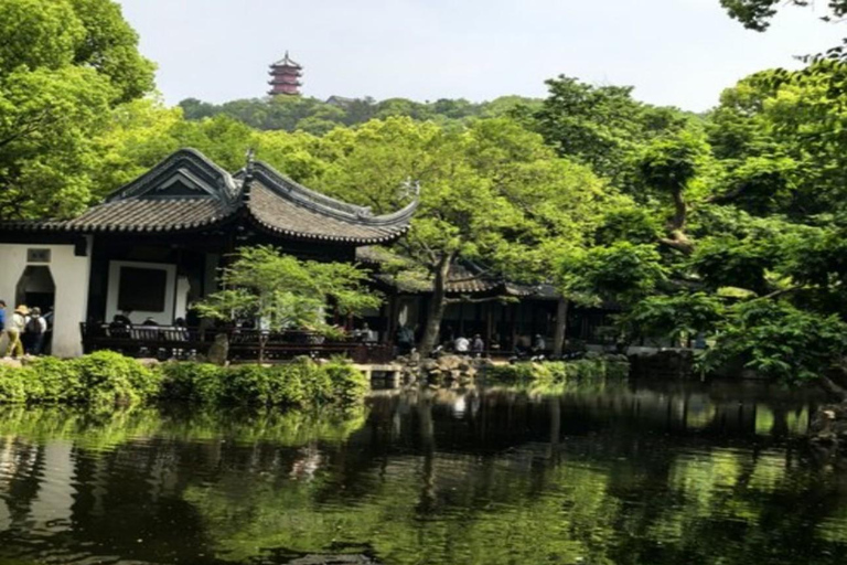 Shanghai: Huishan Ancient Town & Tai Lake Private Day Trip