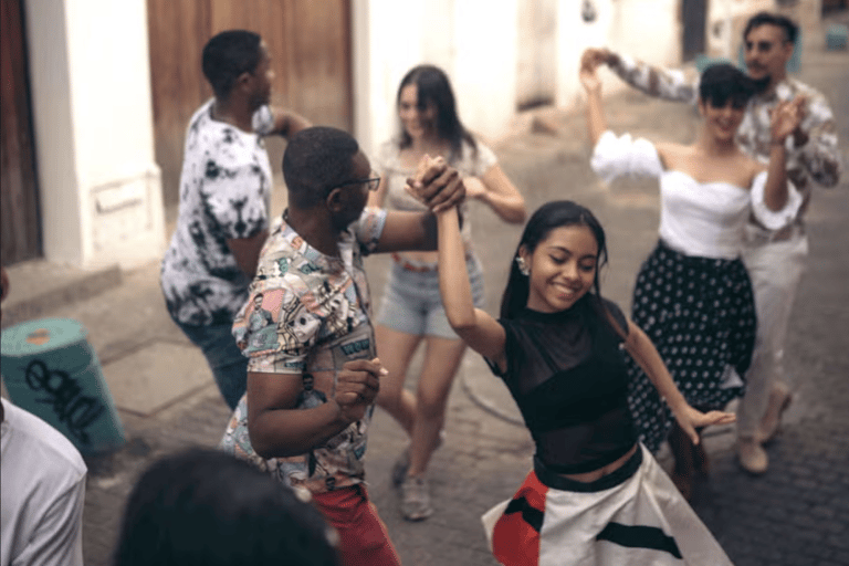 Cali: Salsa Origins Tour with Dance Class