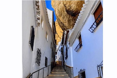 Da Siviglia: Ronda, la città bianca di Setenil e il belvedere di Zahara