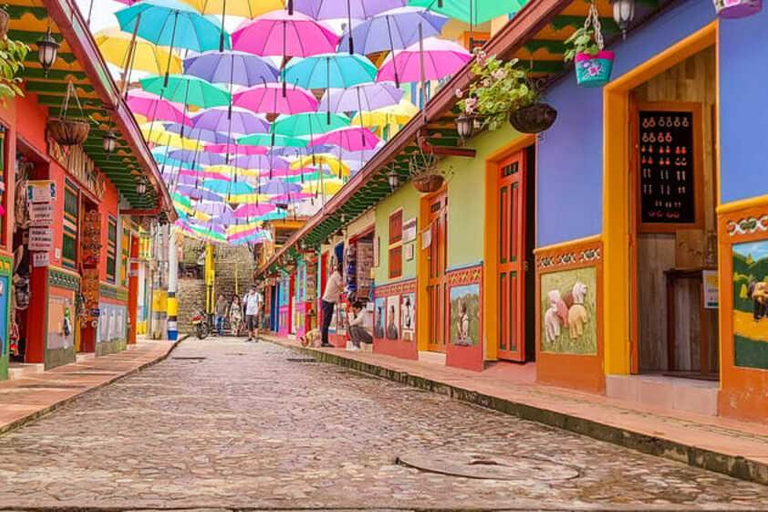 Medellin: Guatape el peñol med båt, frukost och lunch.