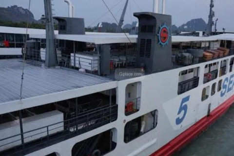 Koh Samui: Traslado en ferry y furgoneta a Phuket