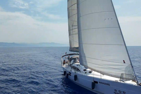 Genoa: Premium Private Sailing Day with Lunch and Swim