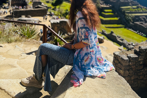 Machu Picchu: Entry & Exclusive Guided Experience Official Machu Picchu Entry