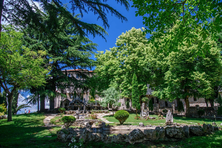 Desde Ohrid/Struga: Excursión en barco al Monasterio de San NaumEn monovolumen (grupos pequeños)