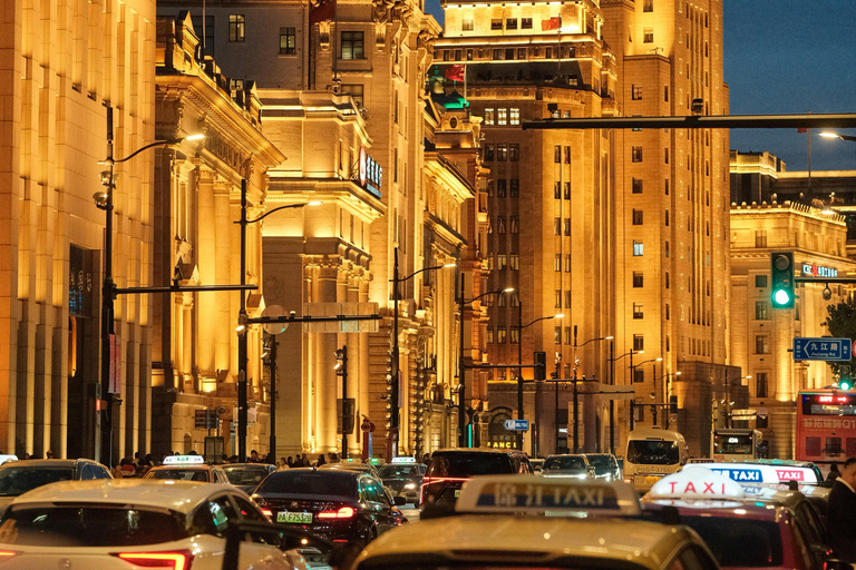Shanghai: North Bund & Suzhou River Night Tour & Photograph