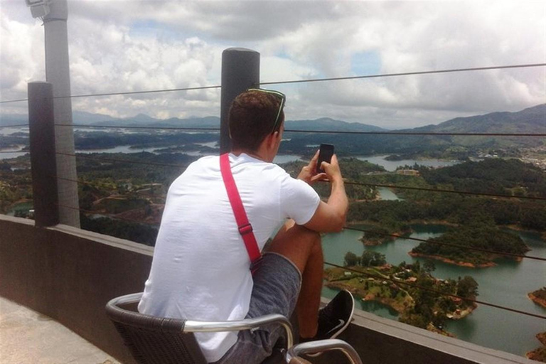 Medellín: Full Day Private Pablo Escobar Tour incl. Guatape