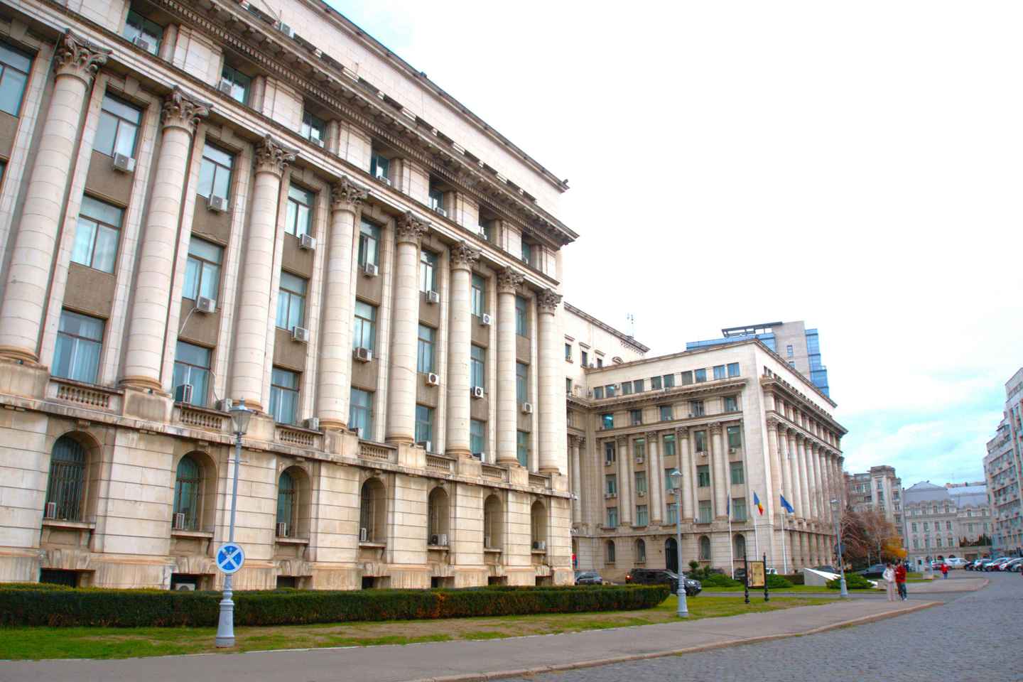 Bucharest's scars of Communism-half day private walking tour