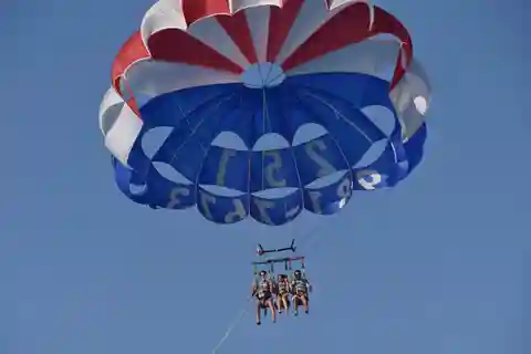 Orange Beach: Parasailing Experience