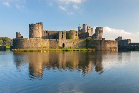 Desde Cardiff: Excursión a Caerleon, la Abadía de Tintern y TRES CastillosDesde Cardiff 1 Anfiteatro, la Abadía de Tintern y 3 Castillos