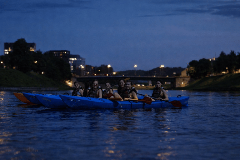 Vilnius: Sunset Evening Kayak Tour in Verkių Regional Park