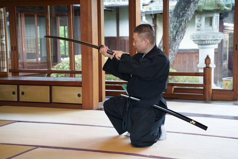 Osaka:Step into the Samurai World: Learn Iaido from a Master