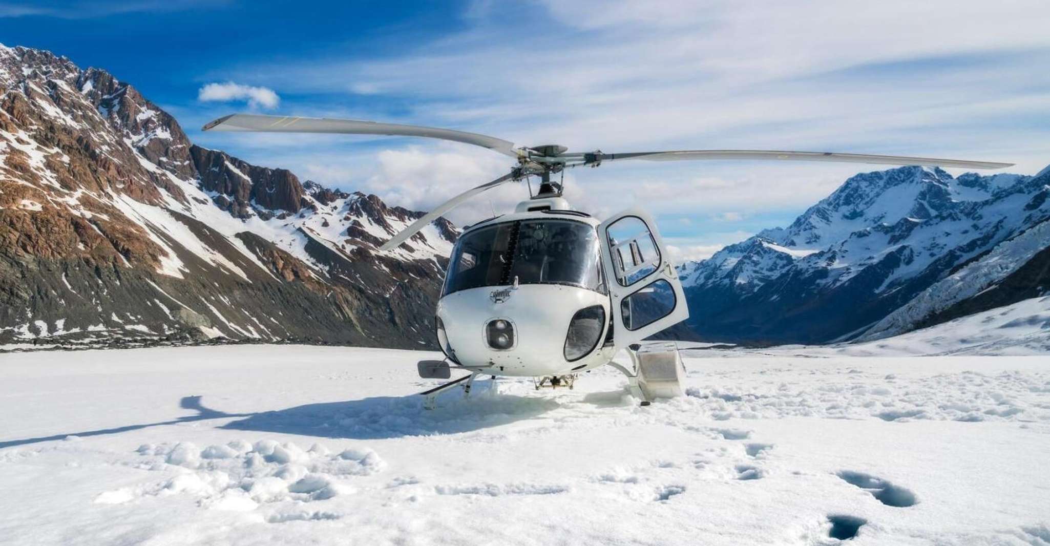 Kathmandu, Everest Helicopter Tour with Guaranteed Landing - Housity