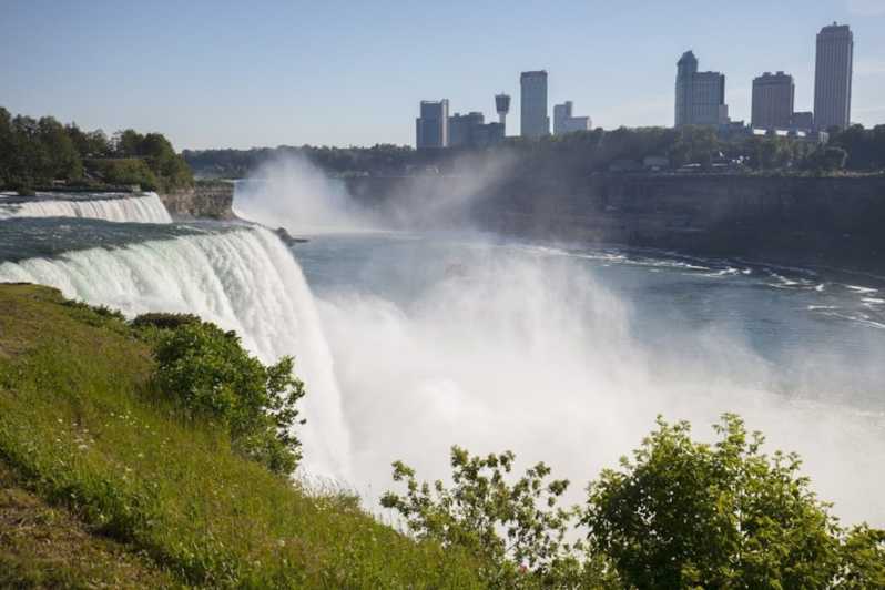 From New York City: 4-Day Tour w/ Niagara Falls & US Capitol