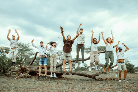 Arusha: Safari di 5 giorni nel Serengeti durante la stagione dei parti a NdutuArusha: Safari di 5 giorni nella stagione dei parti a Ndutu nel Serengeti