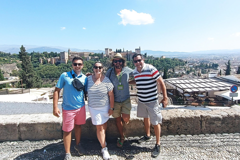 De Sevilha: Viagem de um dia para Granada com entrada para a AlhambraPasseio por Albaicin e mirante para Alhambra e Sierra Nevada