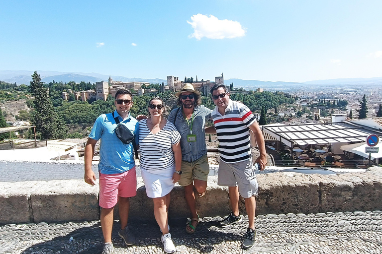 De Sevilha: Viagem de um dia para Granada com entrada para a AlhambraPasseio por Albaicin e mirante para Alhambra e Sierra Nevada