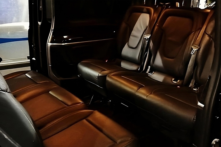 Porto: Private Transfer to Douro Valley up to 4 Stops 4-Stops (One-way trip)