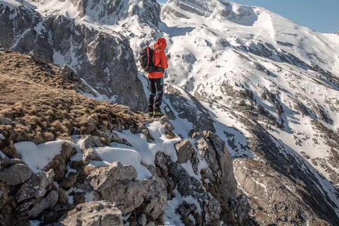 Von Tirana aus: Albanische Alpen, Komani-See, Kosovo, Bootsfahrt