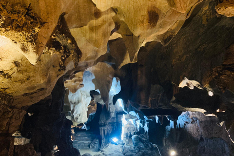 Da Nang: Dong Giang Heaven’s Gate Tour with Lunch