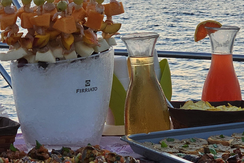 Lampedusa: Sunset with Aperitif, Night Baths and Dinner