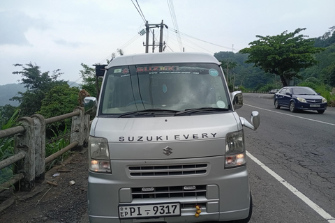 Kandy: Sigiriya or Pidurangala & Dambulla Day Tour by Van