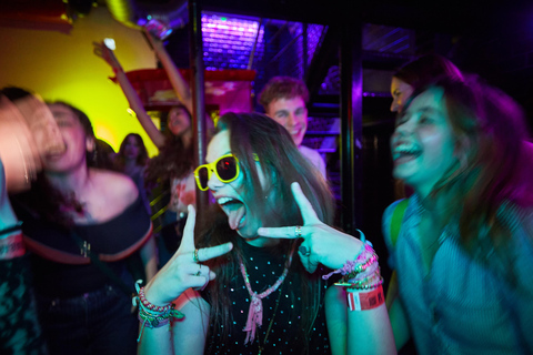 Lyon: Riviera Bar Crawl Party with Free Shots and Vip Entry