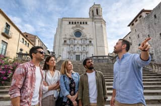 Private Tour nach Montserrat, Girona und an die Costa Brava ab Barcelona