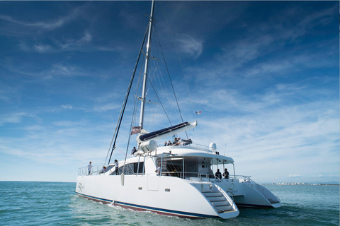 Maxi-Catamaran: Tour of the Languedoc Coast
