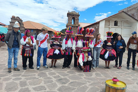 Puno: Uros Floating Islands + Taquile Natural Island (Full Day) with Guide Puno: Floating Uros Islands + Taquile Natural Island (Full Day) with Guide