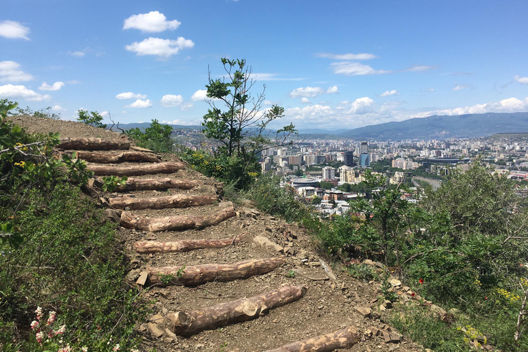 Tbilisi: Heerlijk spoor over de stad