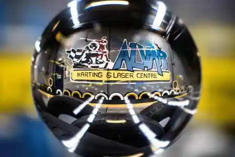 Walsall: Karting 15 minutter med gratis 20 minutters laser tag