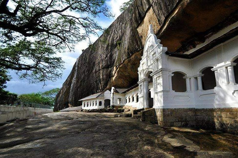 Prywatna jednodniowa wycieczka Sigiriya z Kandy z safari na słoniach