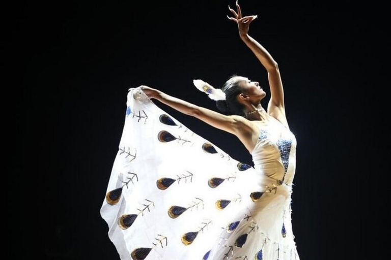 Kunming: Dynamic Yunnan Show with Hotel Pickup
