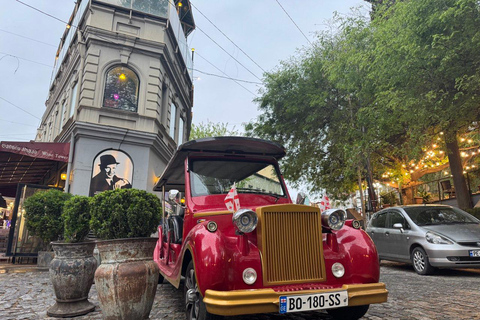 Tbilisi: 45 minuten durende stadstour met een retrobus