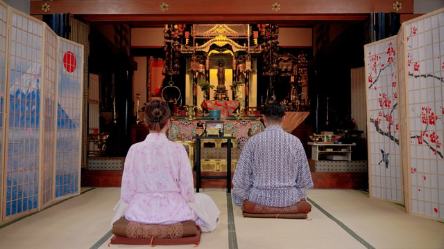 Osaka Temple: 1-Hour Evening Zen Chill Experience