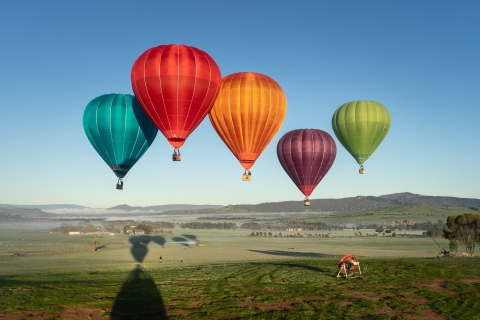 Yarra Valley Hot Air Balloon Flight & Champagne BreakfastSunrise Flight & Champagne Breakfast