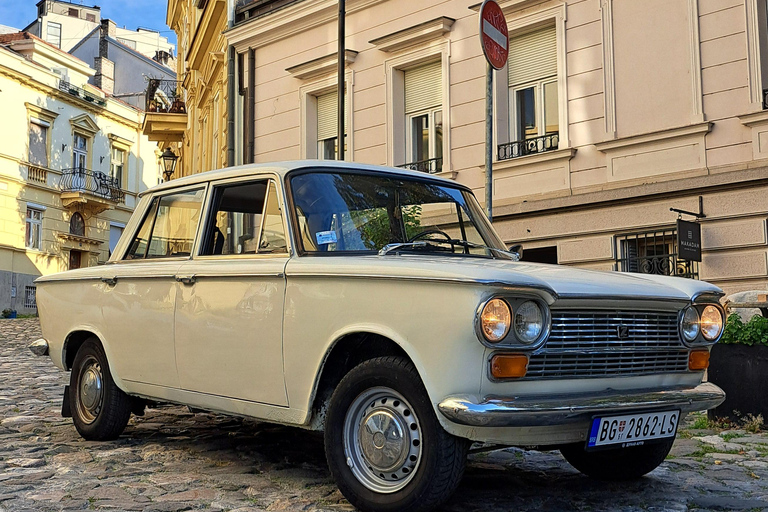 Belgrade : visite de la ville en voiture ancienne