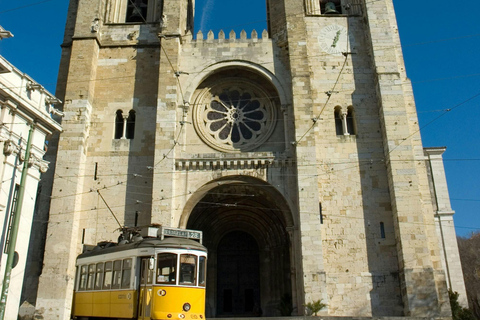 Lisbon: Belém & Christ King Statue Private Tour with Pickup