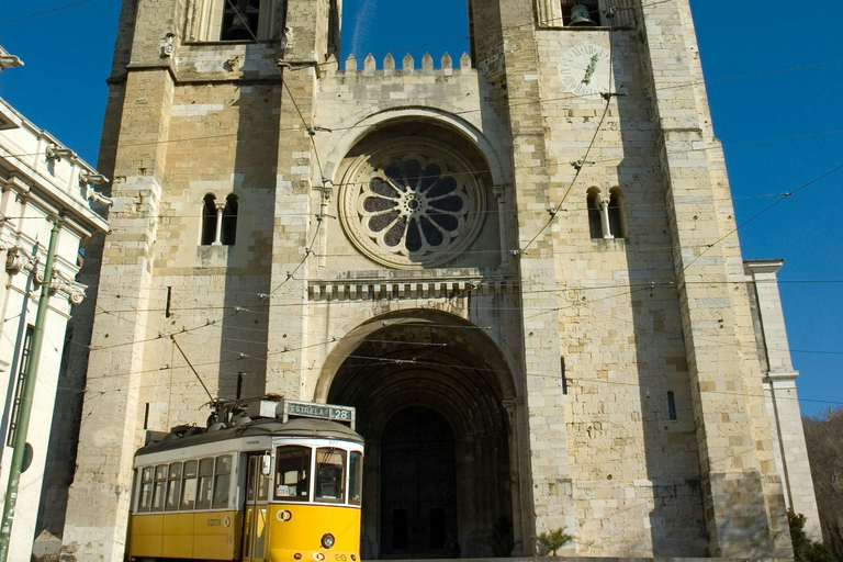 Lisbon: Belém & Christ King Statue Private Tour with Pickup