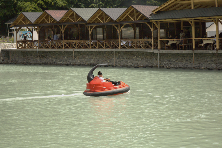 From Baku: Shaki Tour with Professional Photos