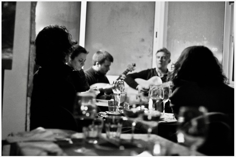 Vila Nova de Gaia: dinner at the only Traditional Fado House