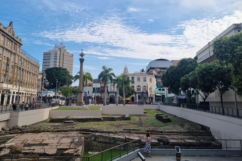 أفريقيا الصغيرة - جولة سيرًا على الأقدام من الماضي إلى المستقبلأفريقيا الصغيرة - جولة سيراً على الأ