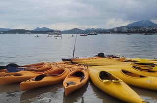 Entdecke die verborgene Schönheit von Sai Kung: ein Kajak-Abenteuer